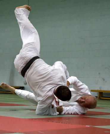 Aylwin%20Judo%20Club%20bathrooms%20ensuites%20kitchens.php?id=3